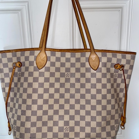❌Sold❌Authentic Louis Vuitton Neverfull MM - Picture 3 of 16